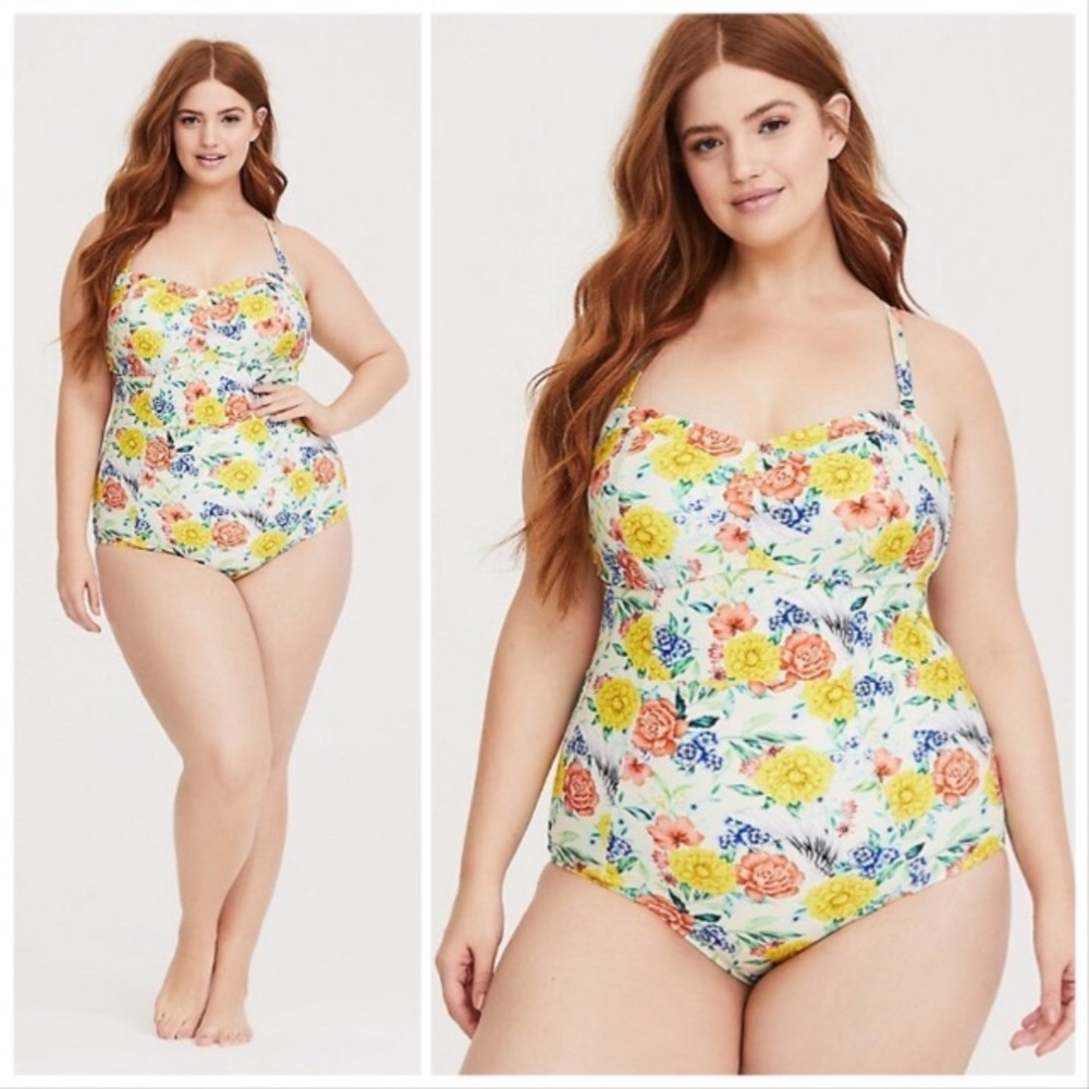 Torrid swimsuit size 1